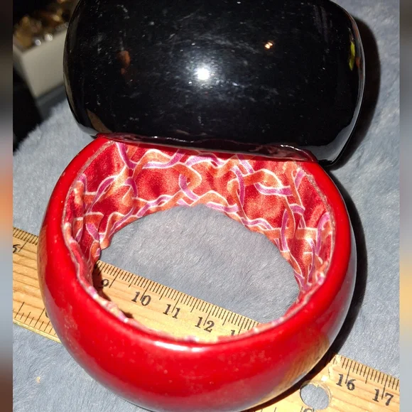Statement Bangle Wide Bracelet Inner Lining Red And Black Set Of Two - Picture 7 of 8